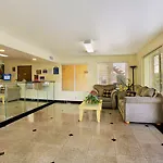 Signature Anaheim Maingate 
